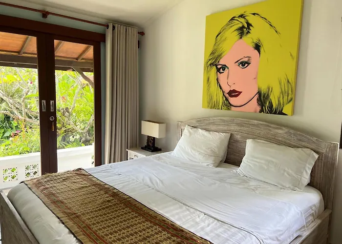 Point - Beachfront Close To Surf *