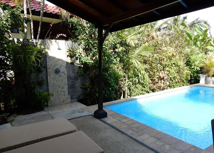 Point - Beachfront Close To Surf Jasri