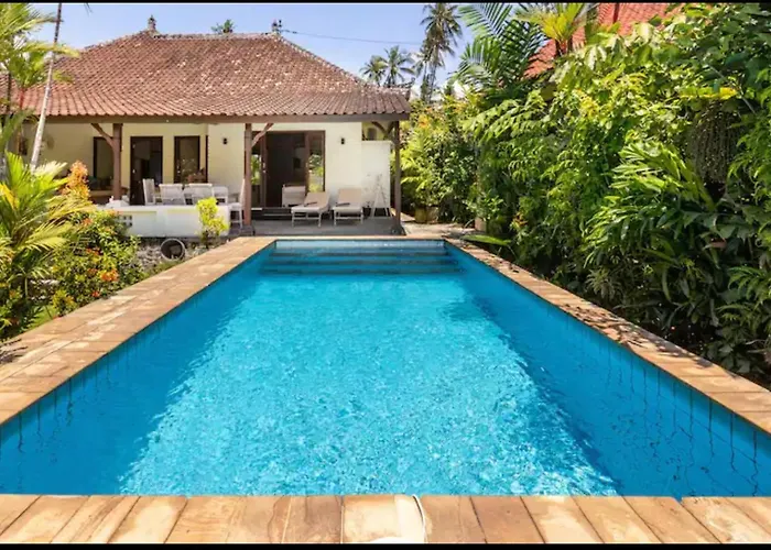Point - Beachfront Close To Surf * Jasri